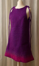 Filzkleid, Merinowolle auf Schurwollstoff - ohne Nähte gefilzt